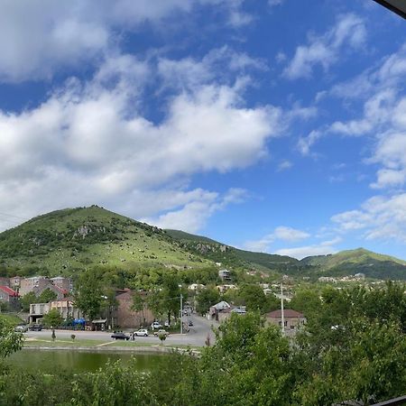 Yolyans Hotel Goris Exterior foto